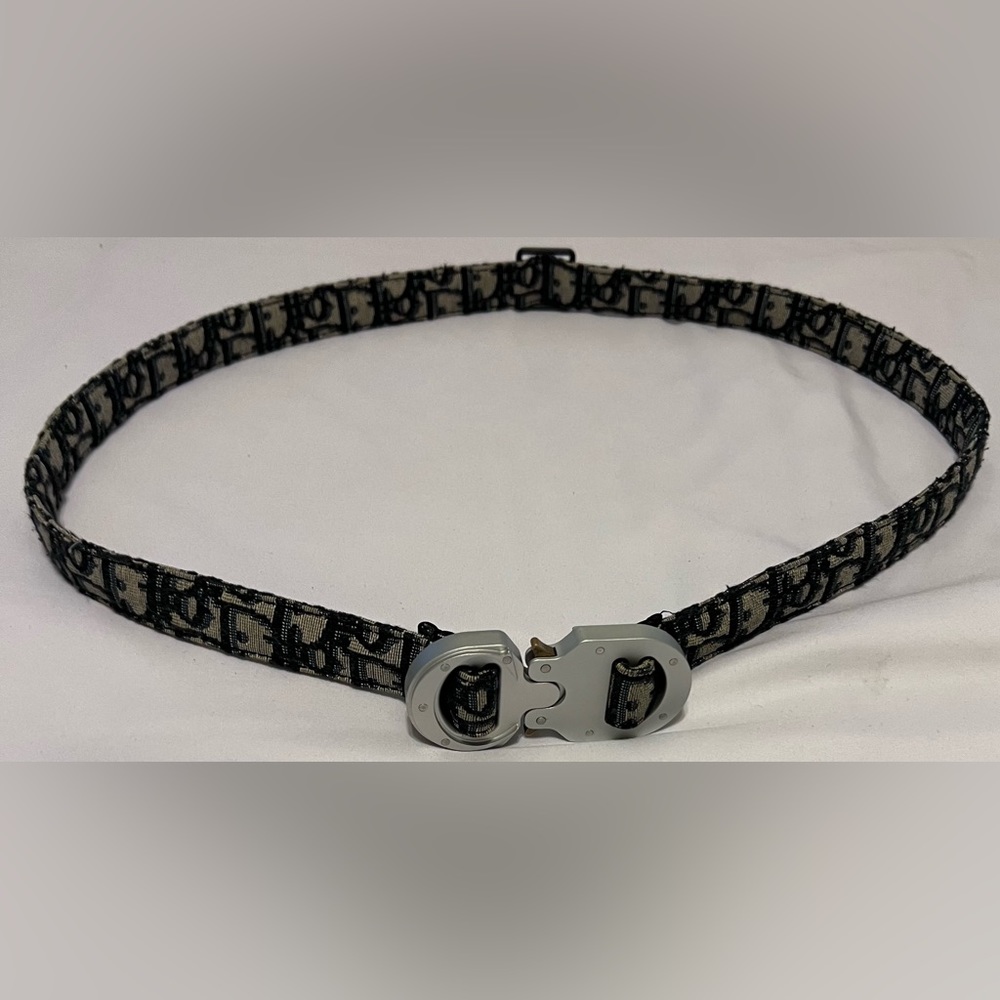 Beige Oblique Cobra-Buckle Belt original